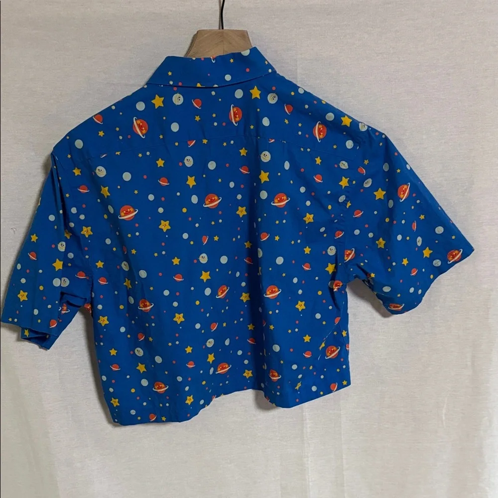 Lily Liliuhms Kids Unisex Blue Cosmic Button Down Shirt EUC Unique Eye-Catching